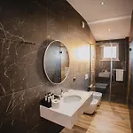 Lej & Laj Apartment *